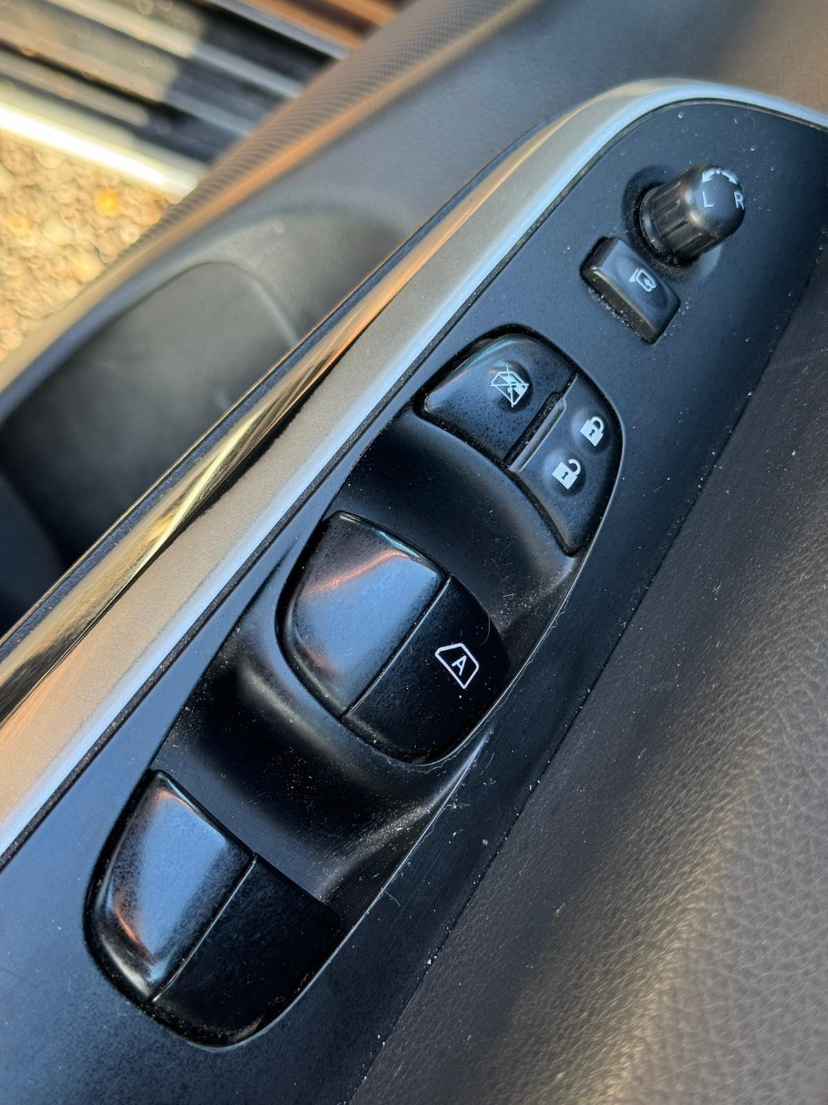 Used Nissan Navara 2017 for sale - 76801958: Photo 16