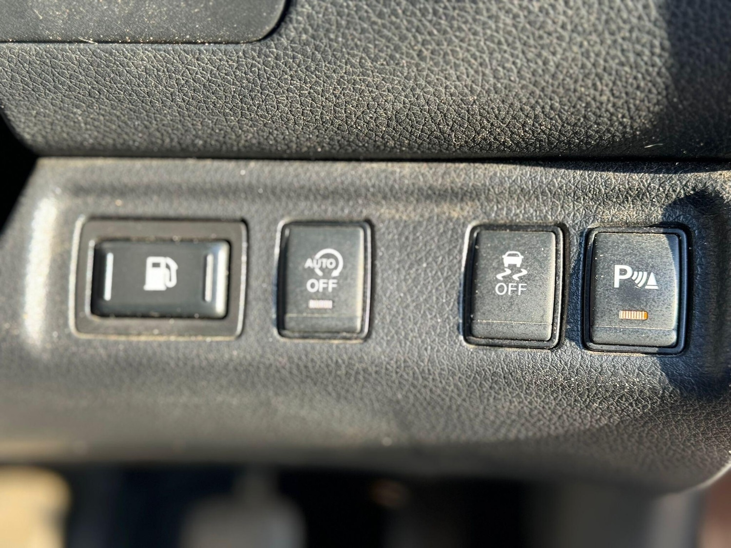 Used Nissan Navara 2017 for sale - 76801958: Photo 20