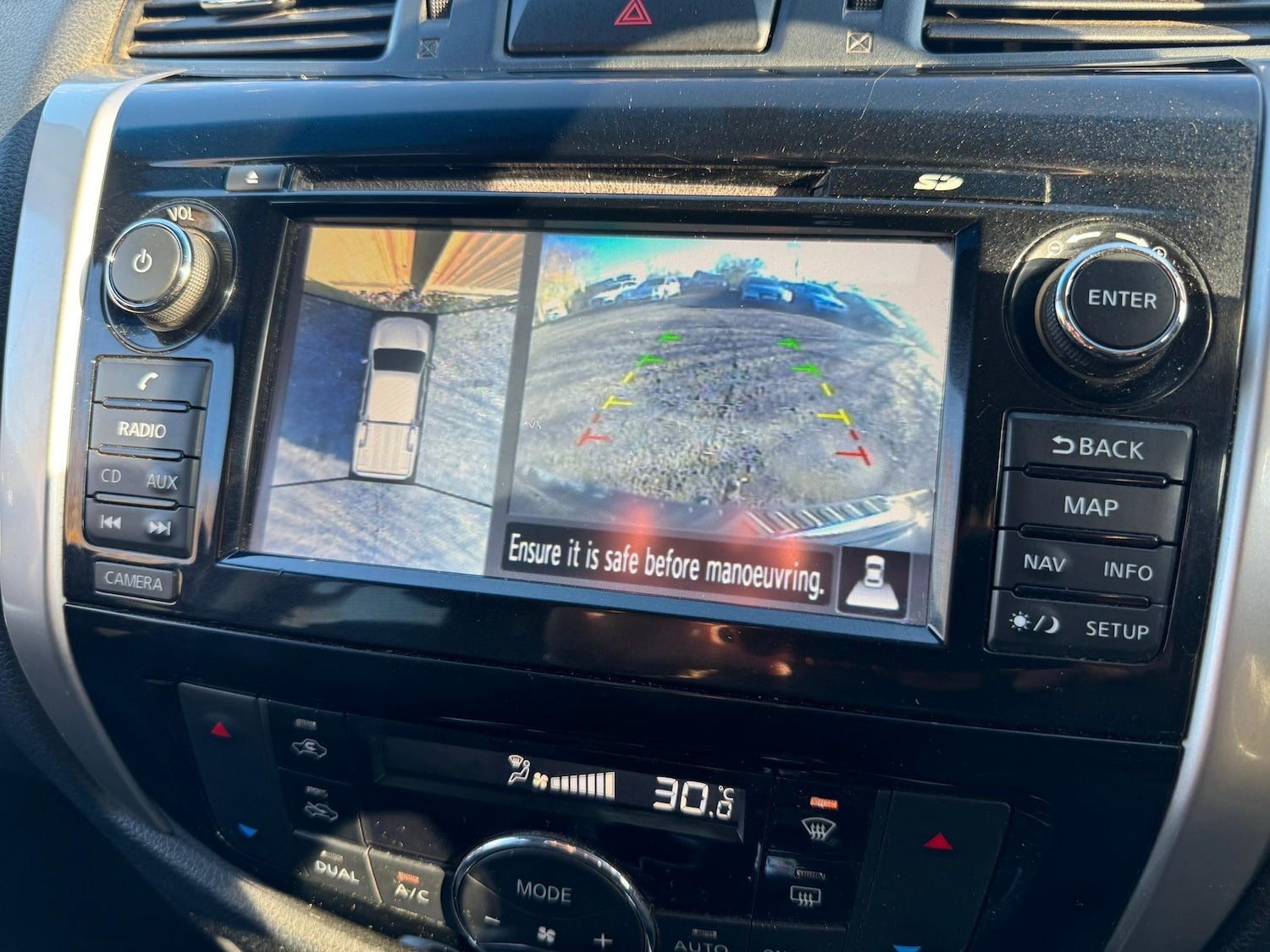 Used Nissan Navara 2017 for sale - 76801958: Photo 33