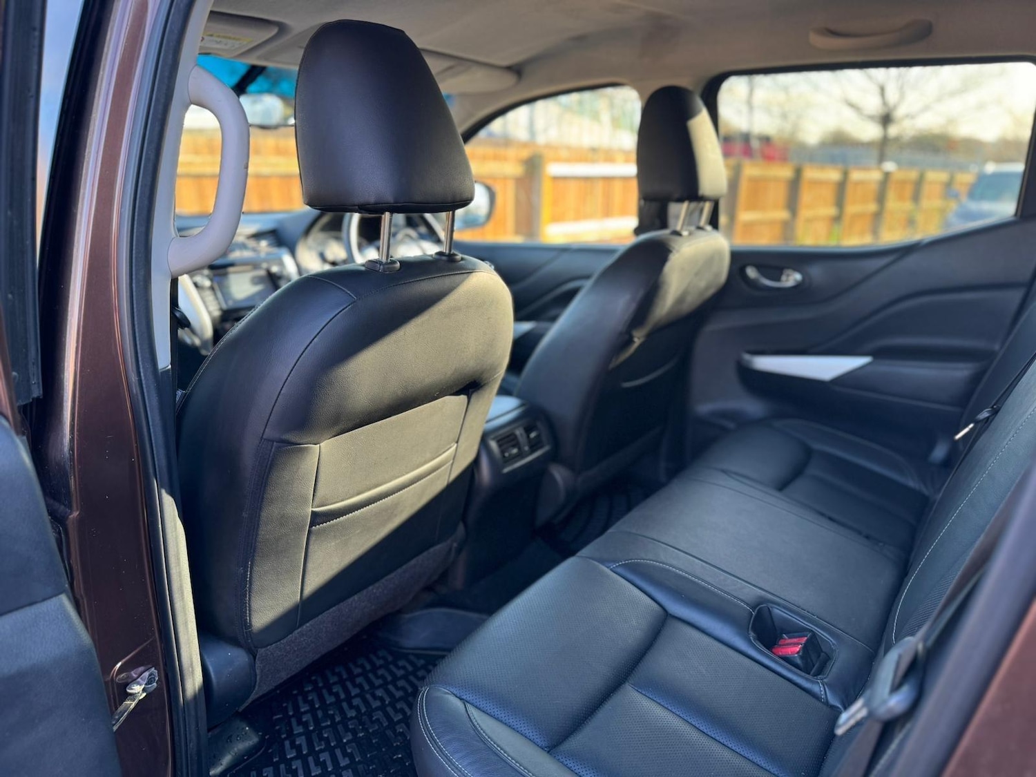 Used Nissan Navara 2017 for sale - 76801958: Photo 38