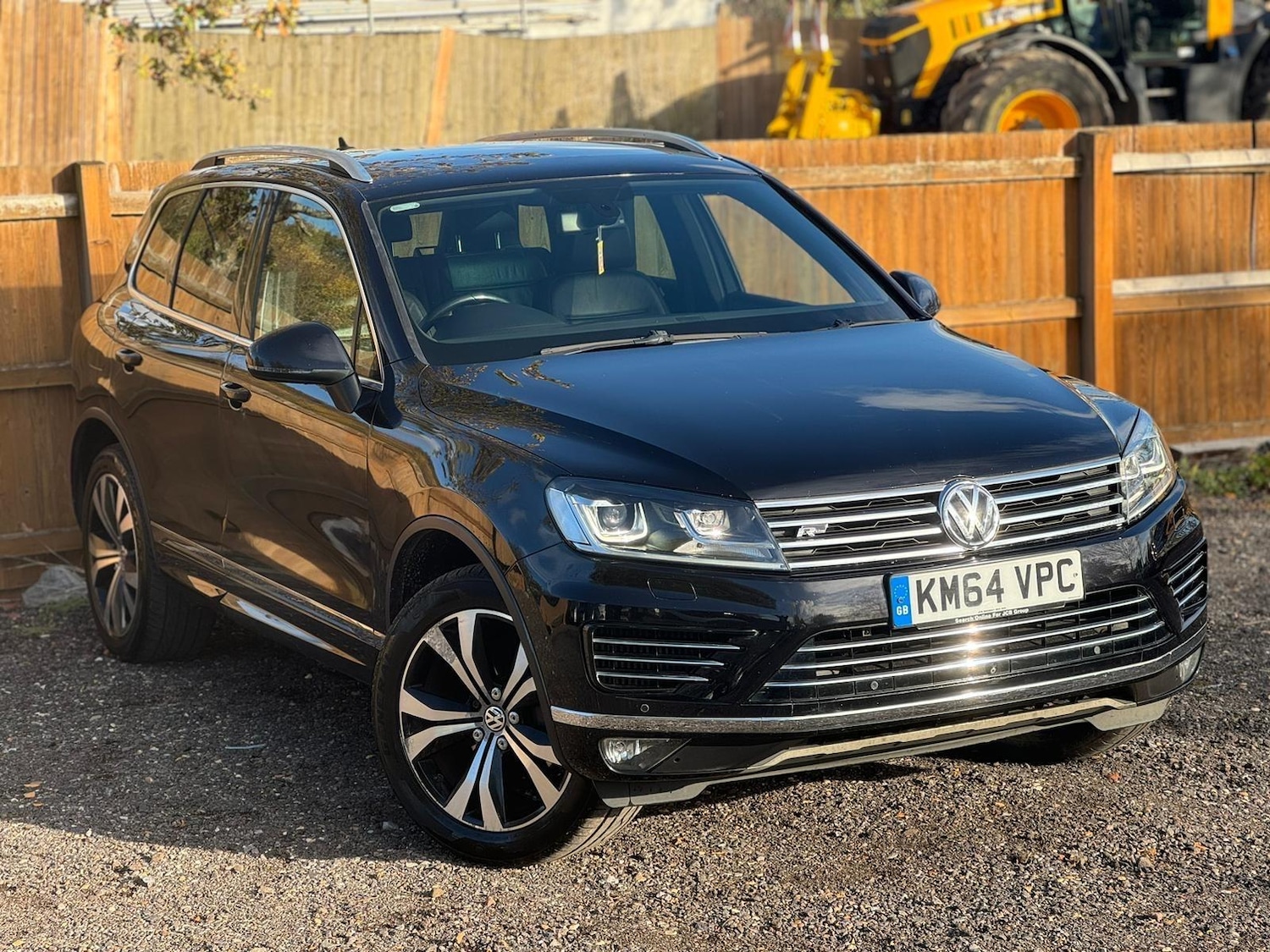 Used Volkswagen Touareg 2014 for sale - 76389368: Photo 1