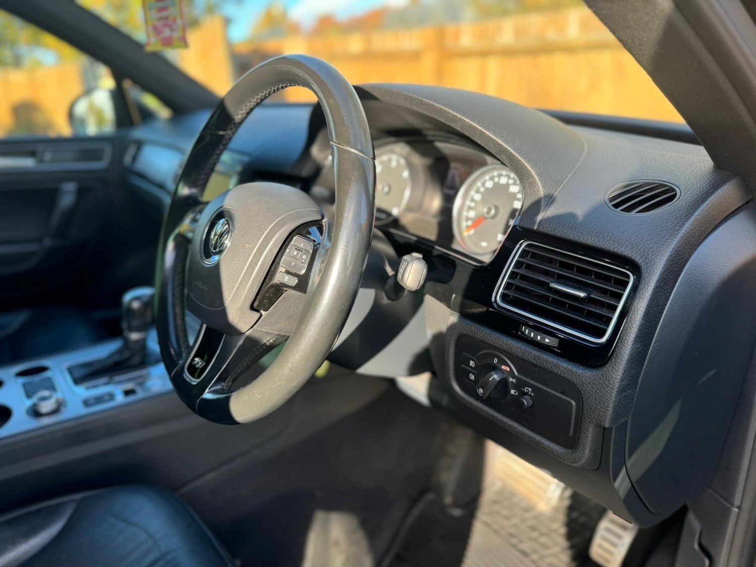 Used Volkswagen Touareg 2014 for sale - 76389368: Photo 12