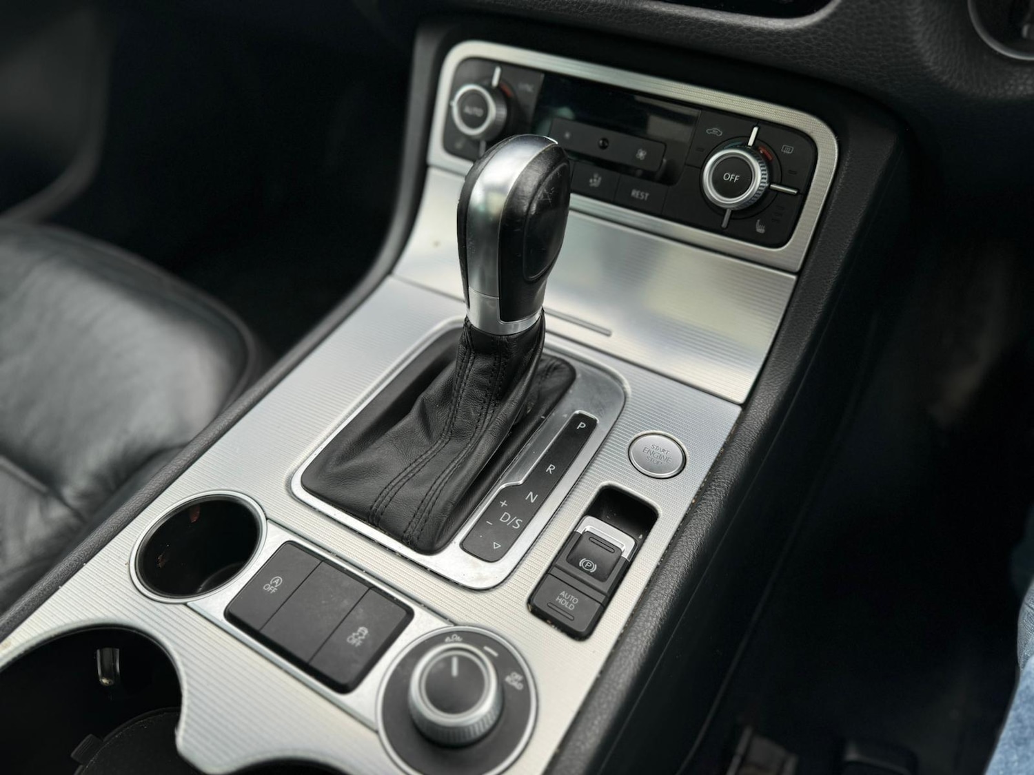 Used Volkswagen Touareg 2014 for sale - 76389368: Photo 14