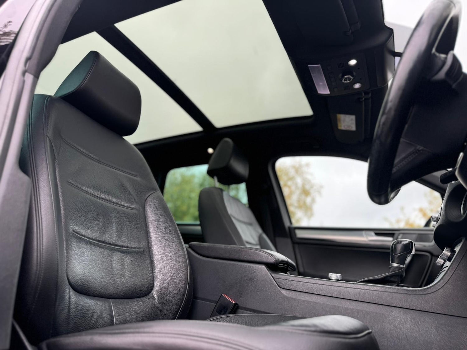 Used Volkswagen Touareg 2014 for sale - 76389368: Photo 15