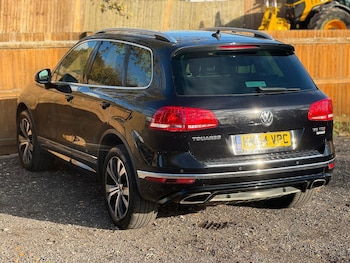 Used Volkswagen Touareg 2014 for sale - 76389368: Photo
