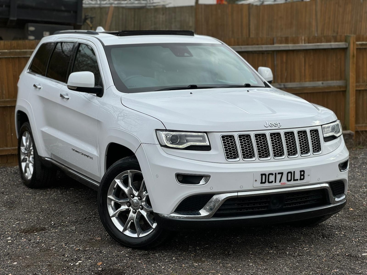 Used Jeep Grand Cherokee 2017 for sale - 77722518: Photo 1
