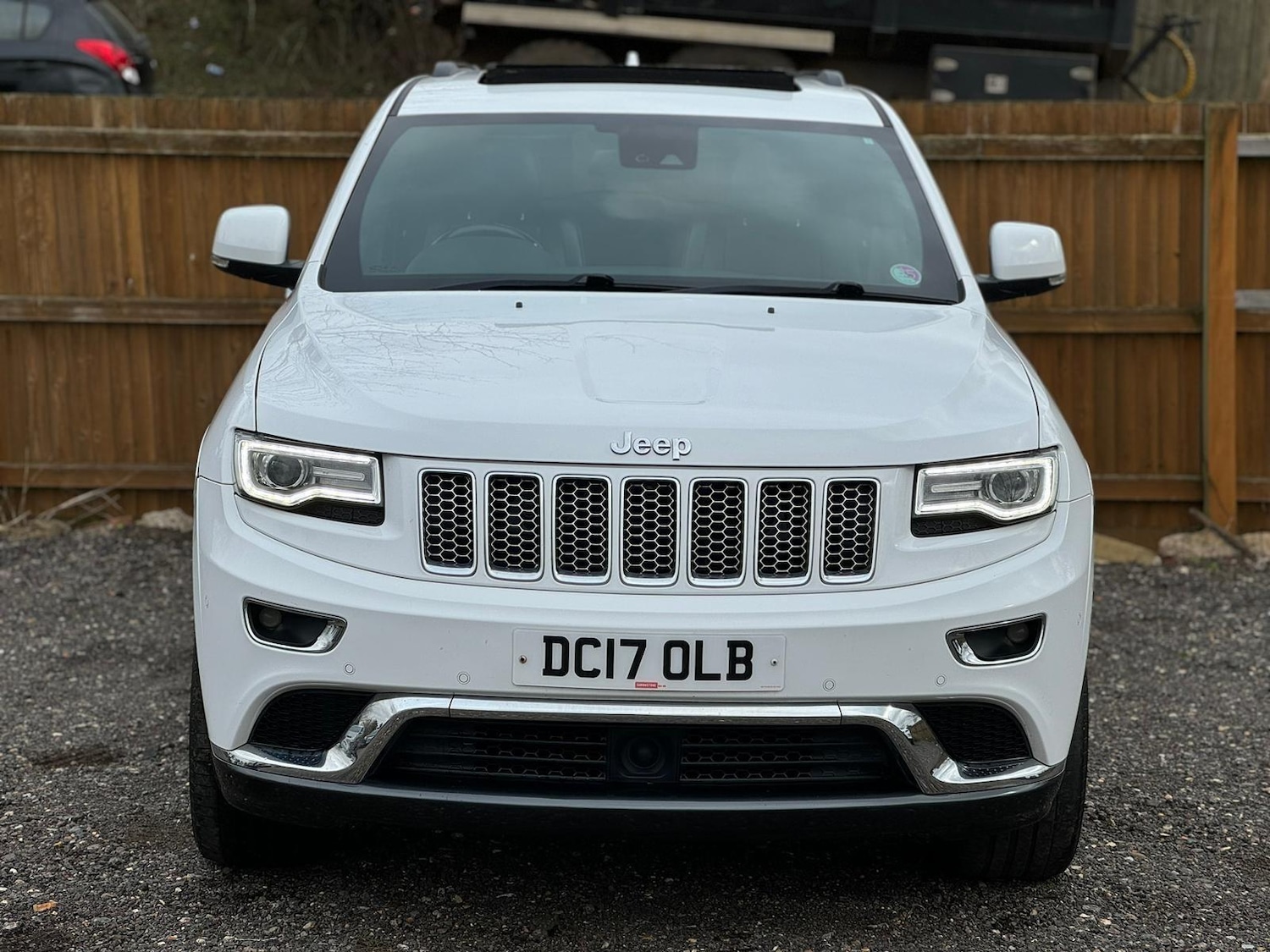 Used Jeep Grand Cherokee 2017 for sale - 77722518: Photo 2