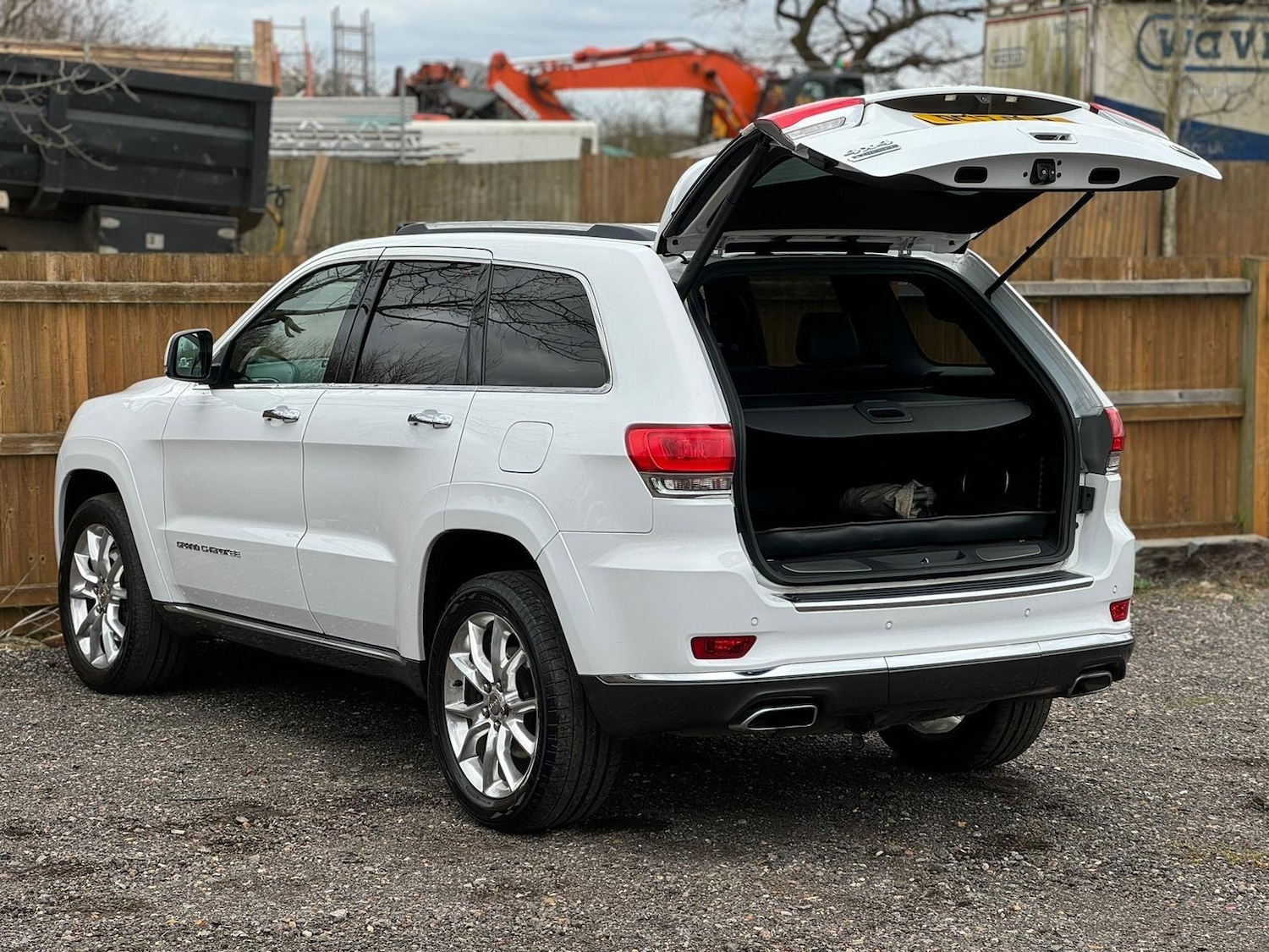 Used Jeep Grand Cherokee 2017 for sale - 77722518: Photo 4