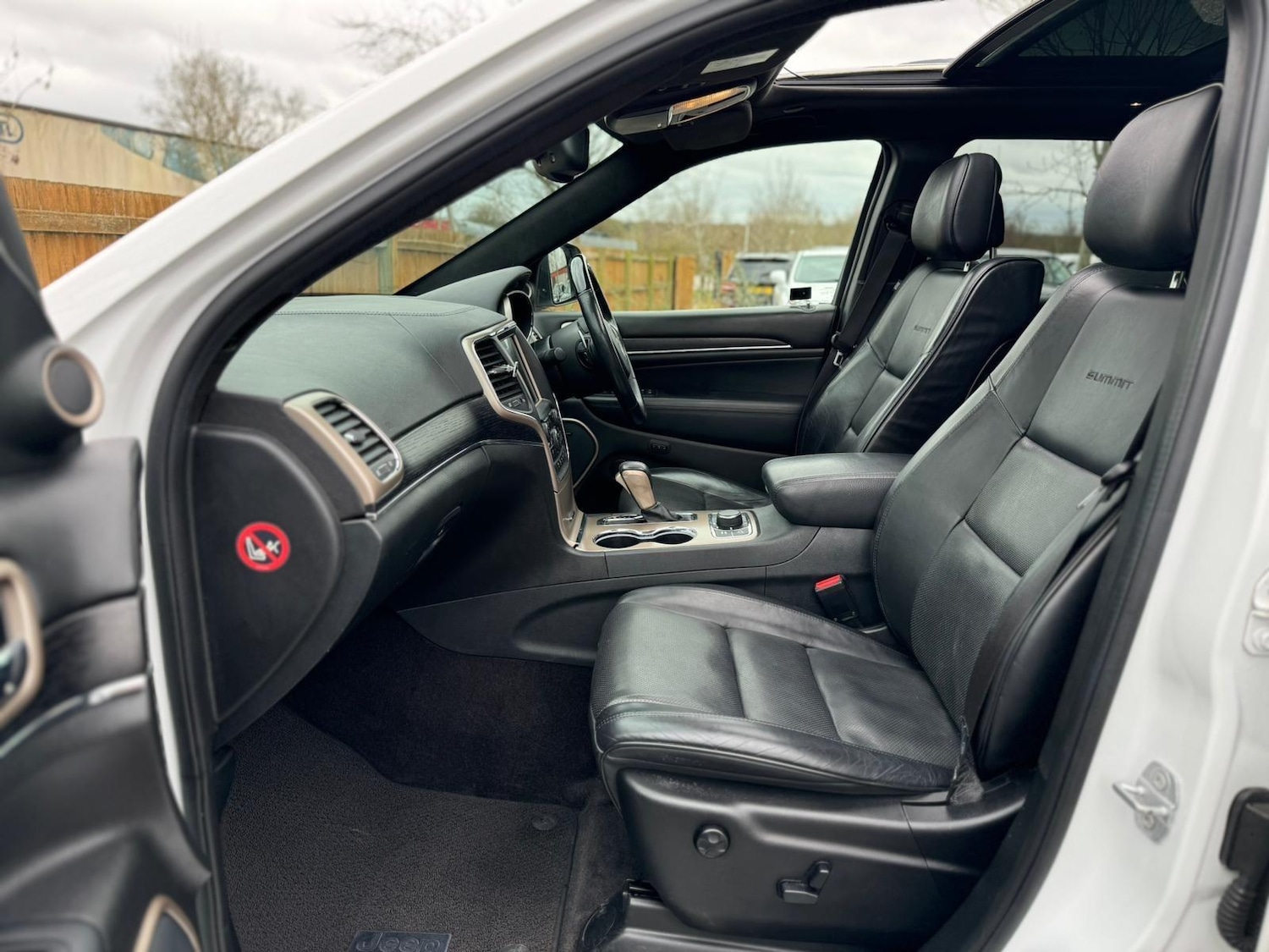 Used Jeep Grand Cherokee 2017 for sale - 77722518: Photo 58