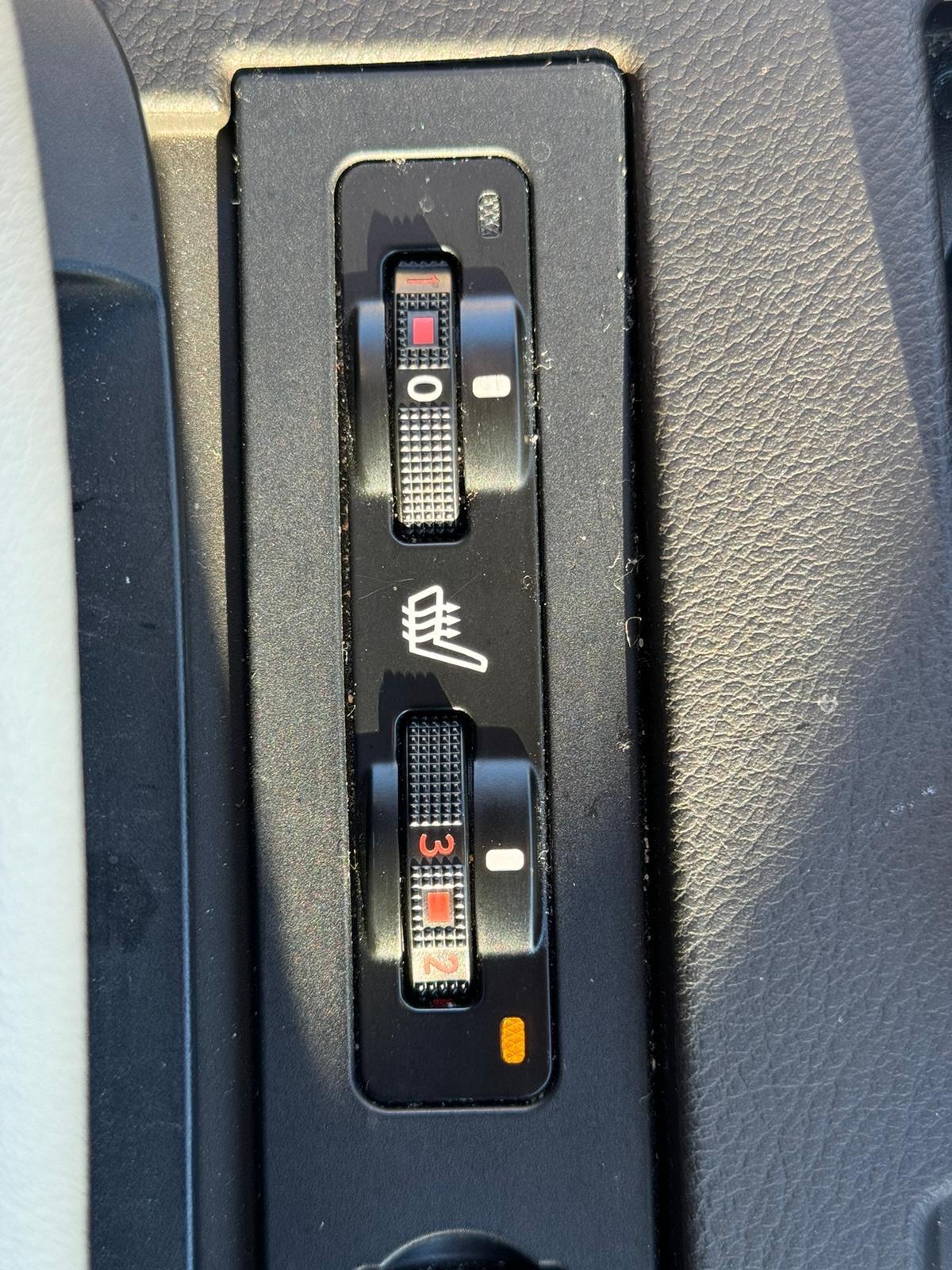 Used Lexus RX 2014 for sale - 77267097: Photo 31