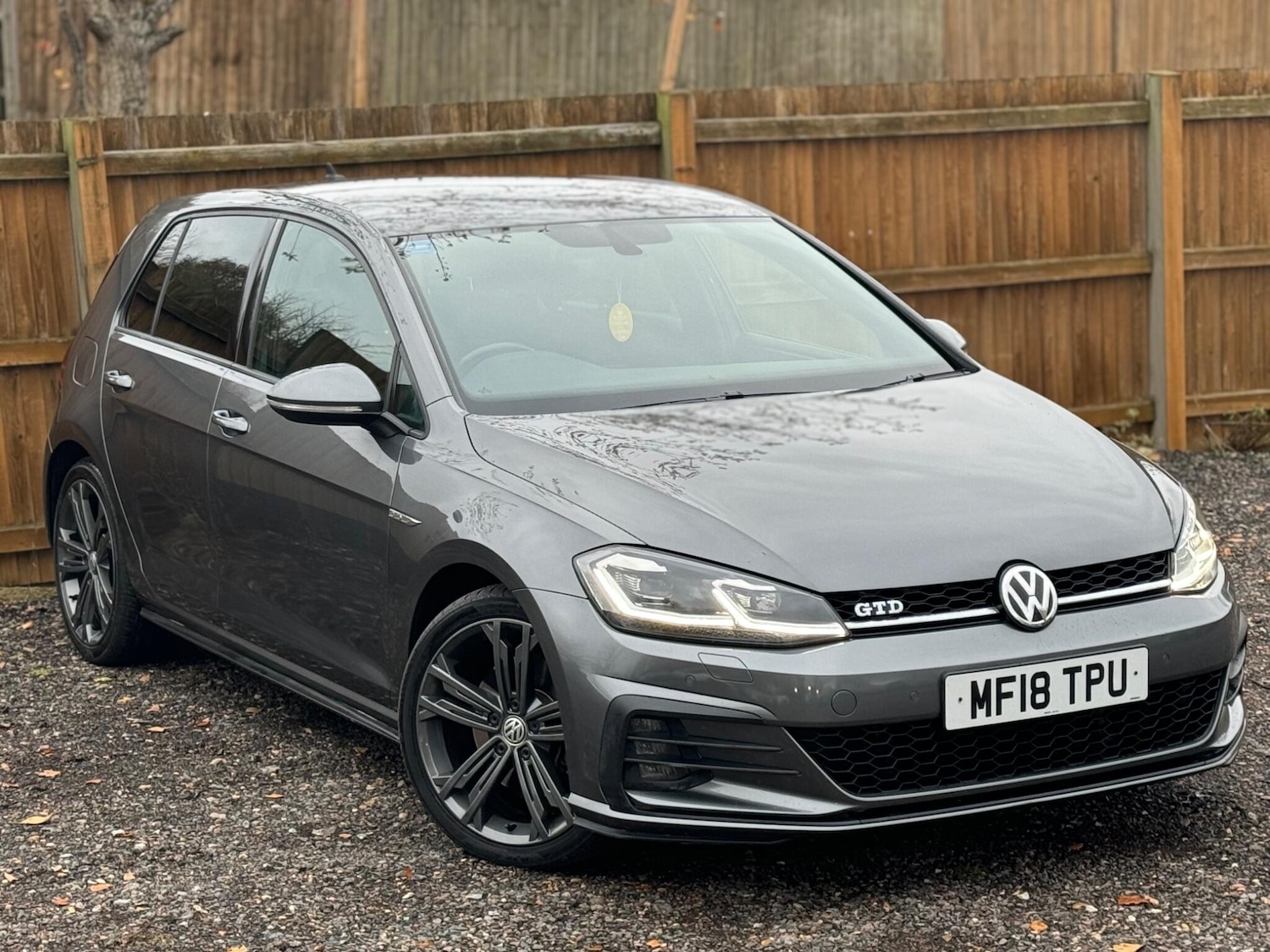 Used Volkswagen Golf 2018 for sale - 76688526: Photo 1