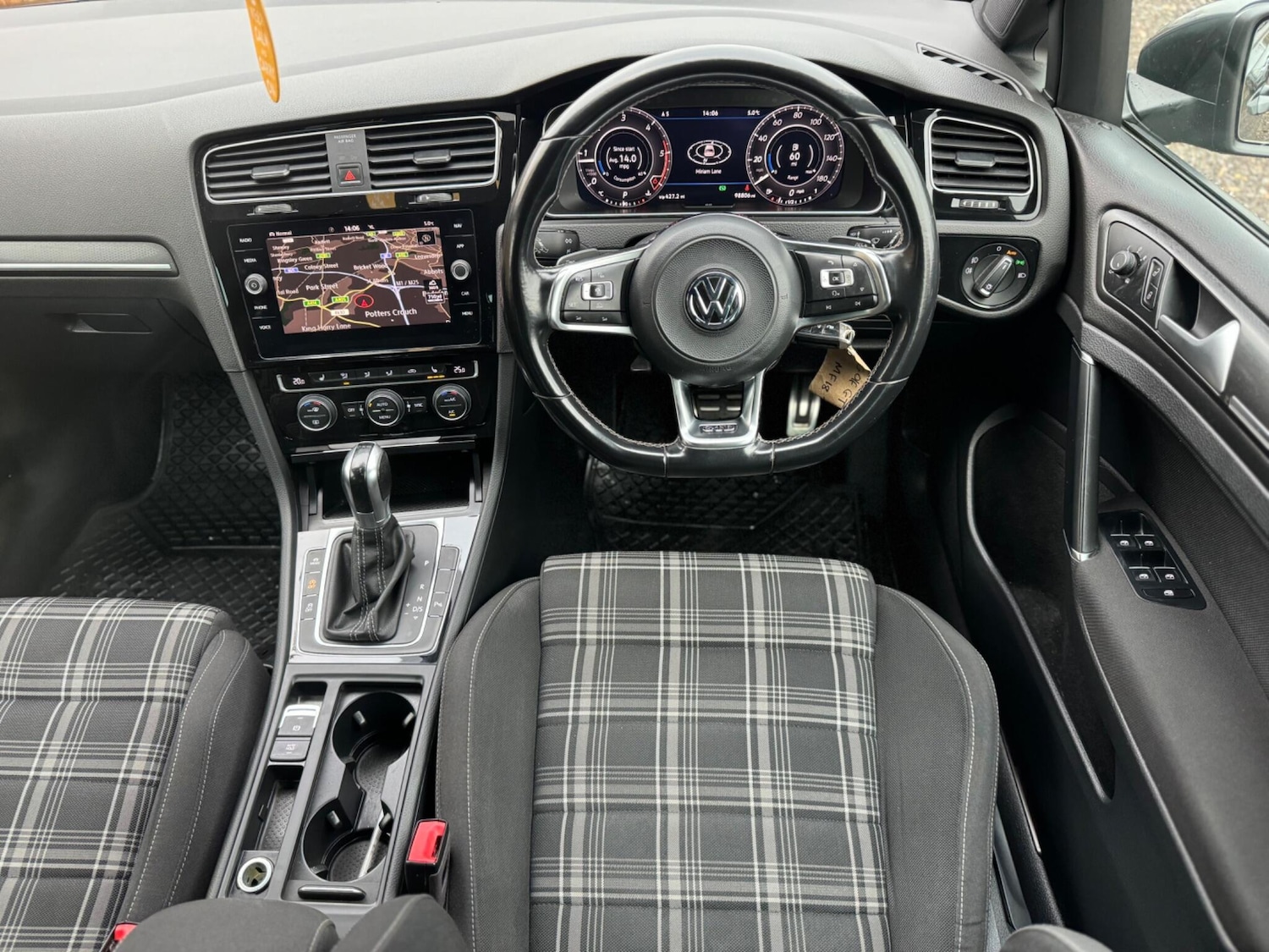 Used Volkswagen Golf 2018 for sale - 76688526: Photo 15