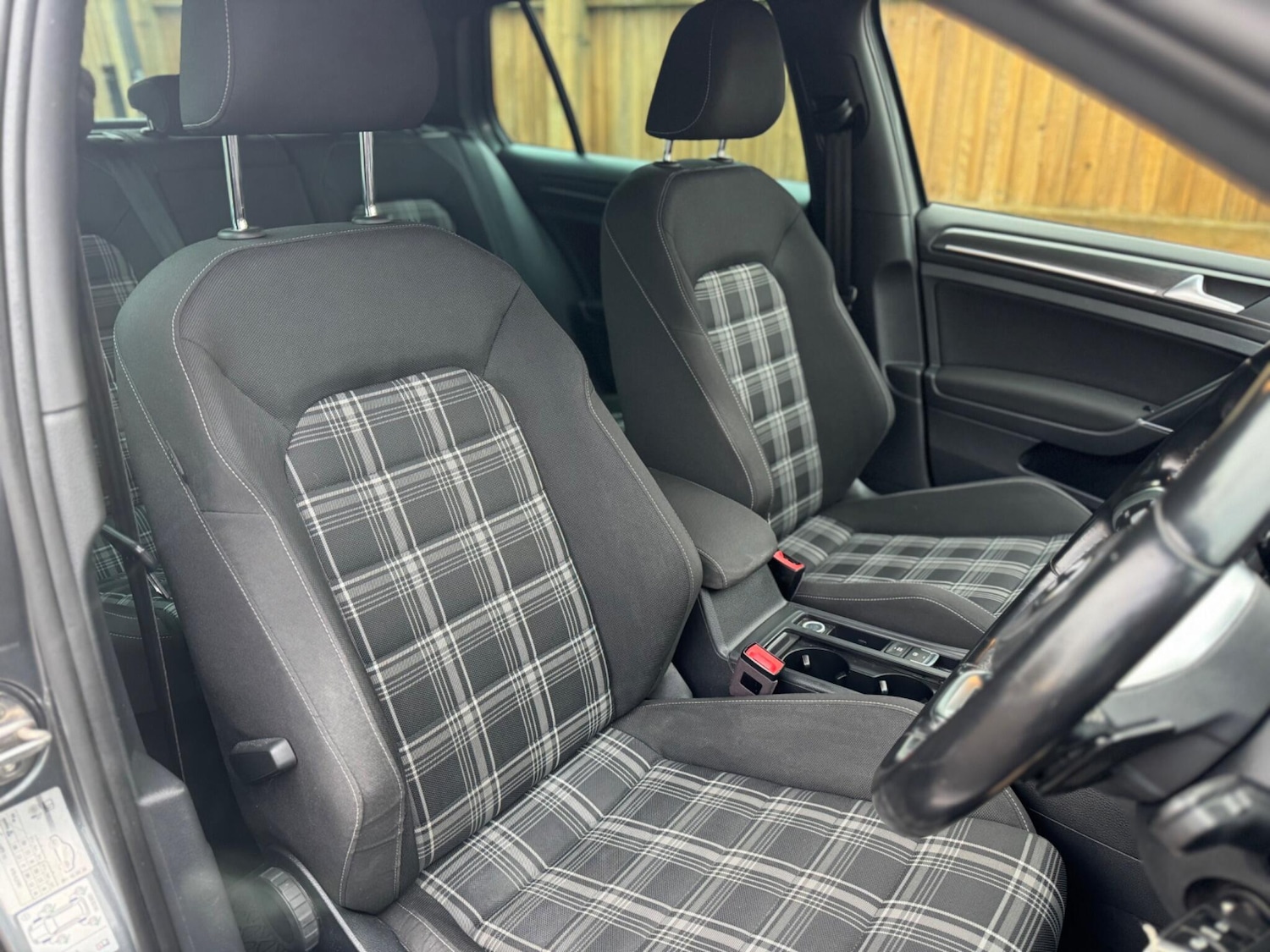 Used Volkswagen Golf 2018 for sale - 76688526: Photo 19