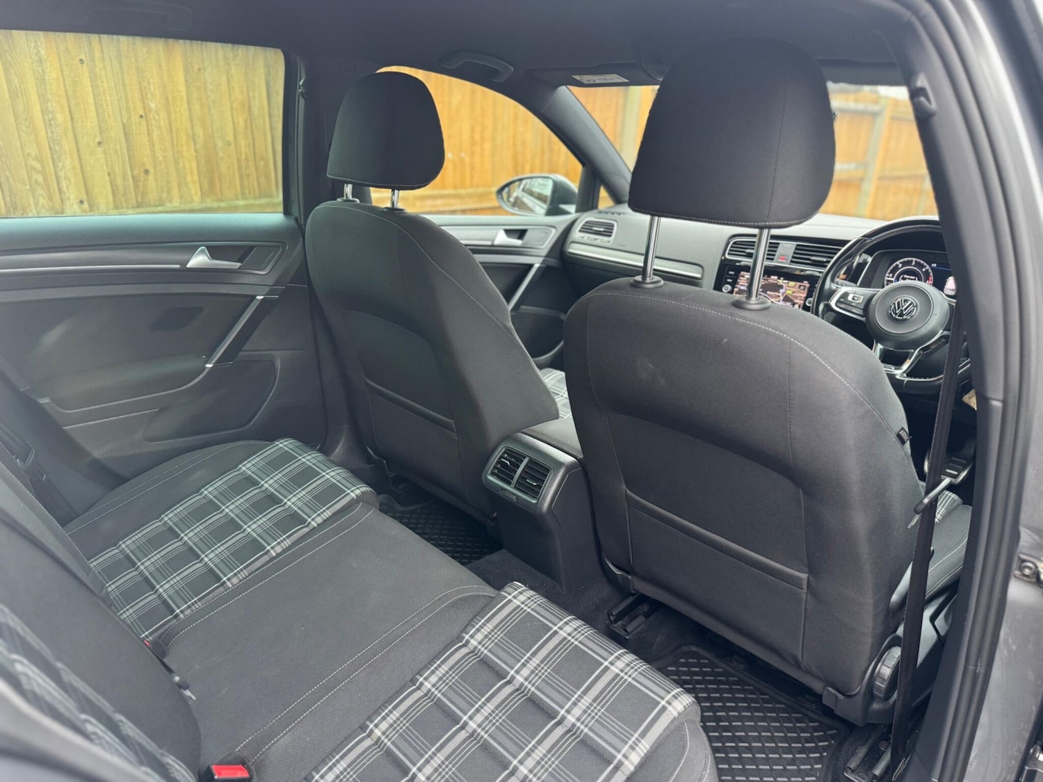 Used Volkswagen Golf 2018 for sale - 76688526: Photo 22