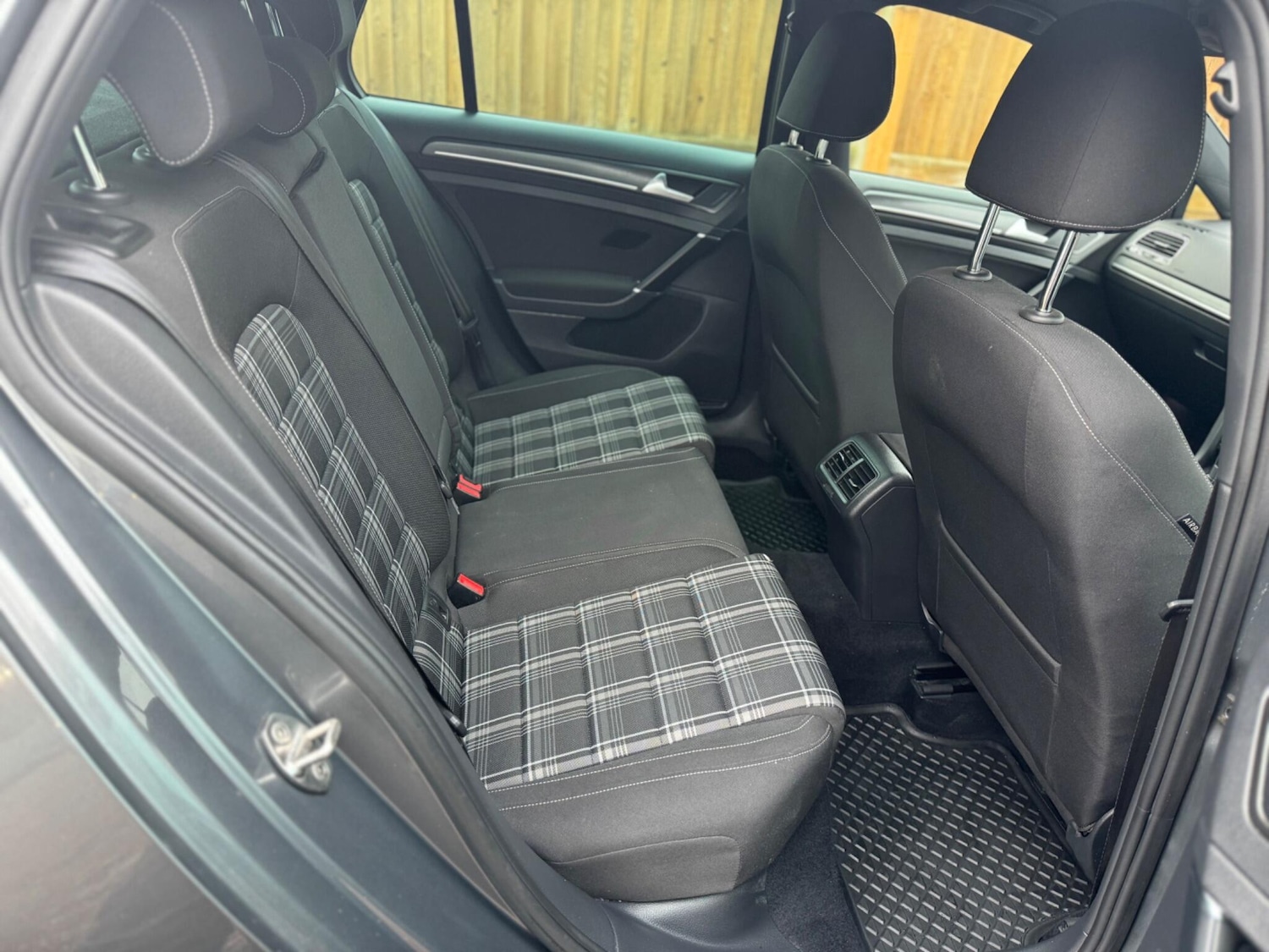 Used Volkswagen Golf 2018 for sale - 76688526: Photo 23