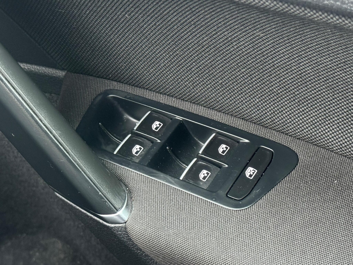 Used Volkswagen Golf 2018 for sale - 76688526: Photo 29