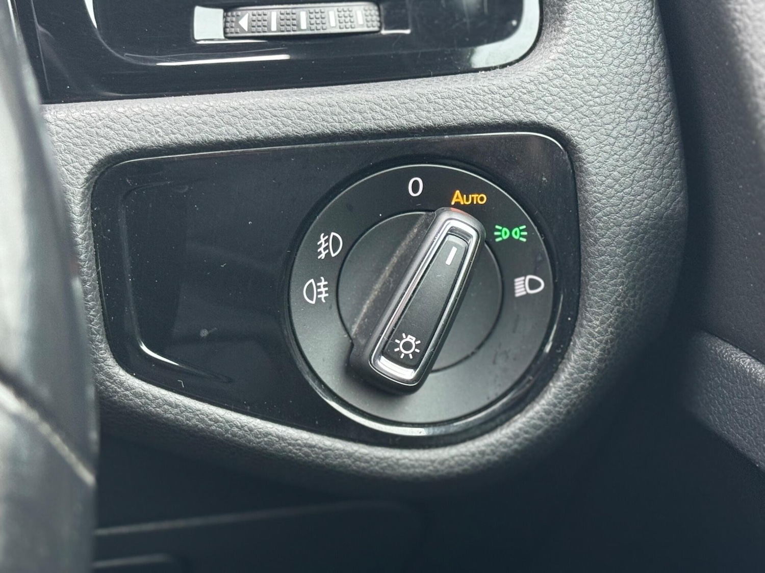 Used Volkswagen Golf 2018 for sale - 76688526: Photo 31