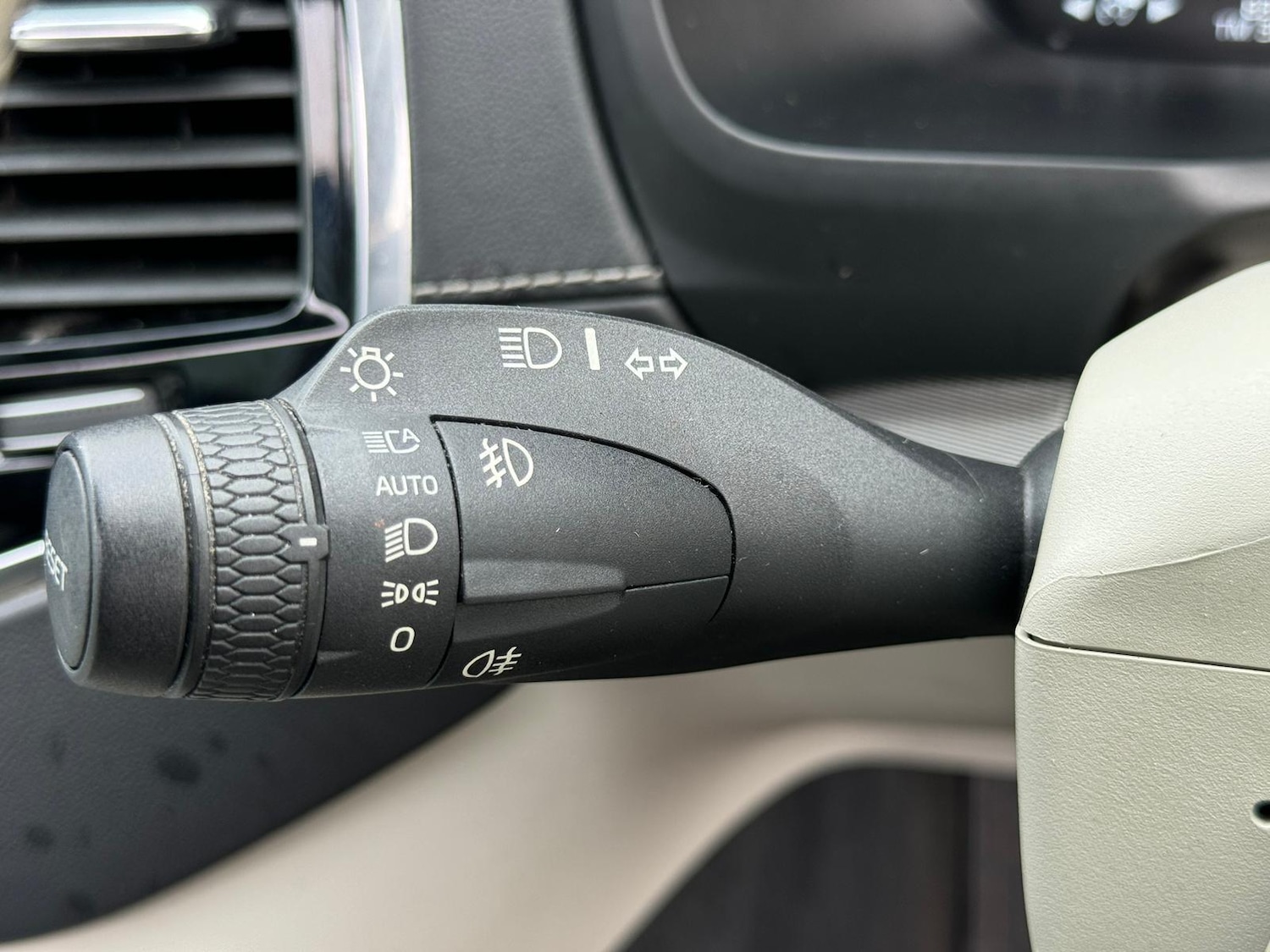 Used Volvo XC90 2016 for sale - 75977589: Photo 39