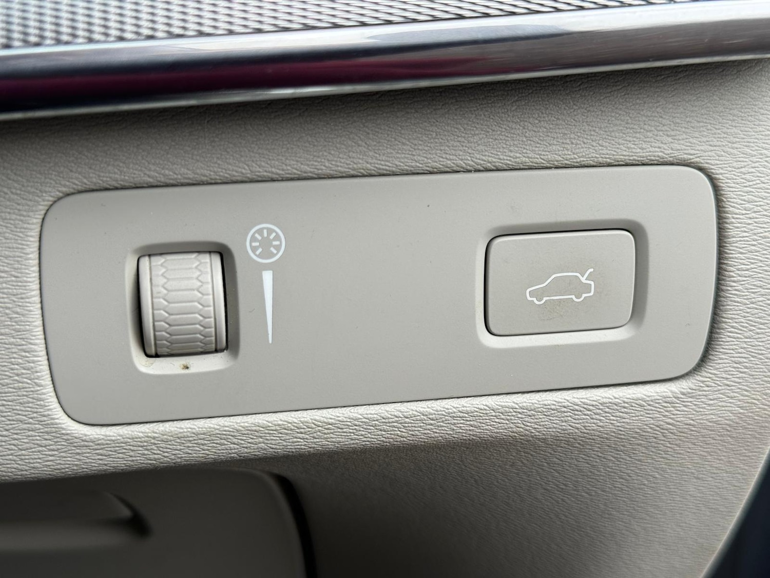 Used Volvo XC90 2016 for sale - 75977589: Photo 40