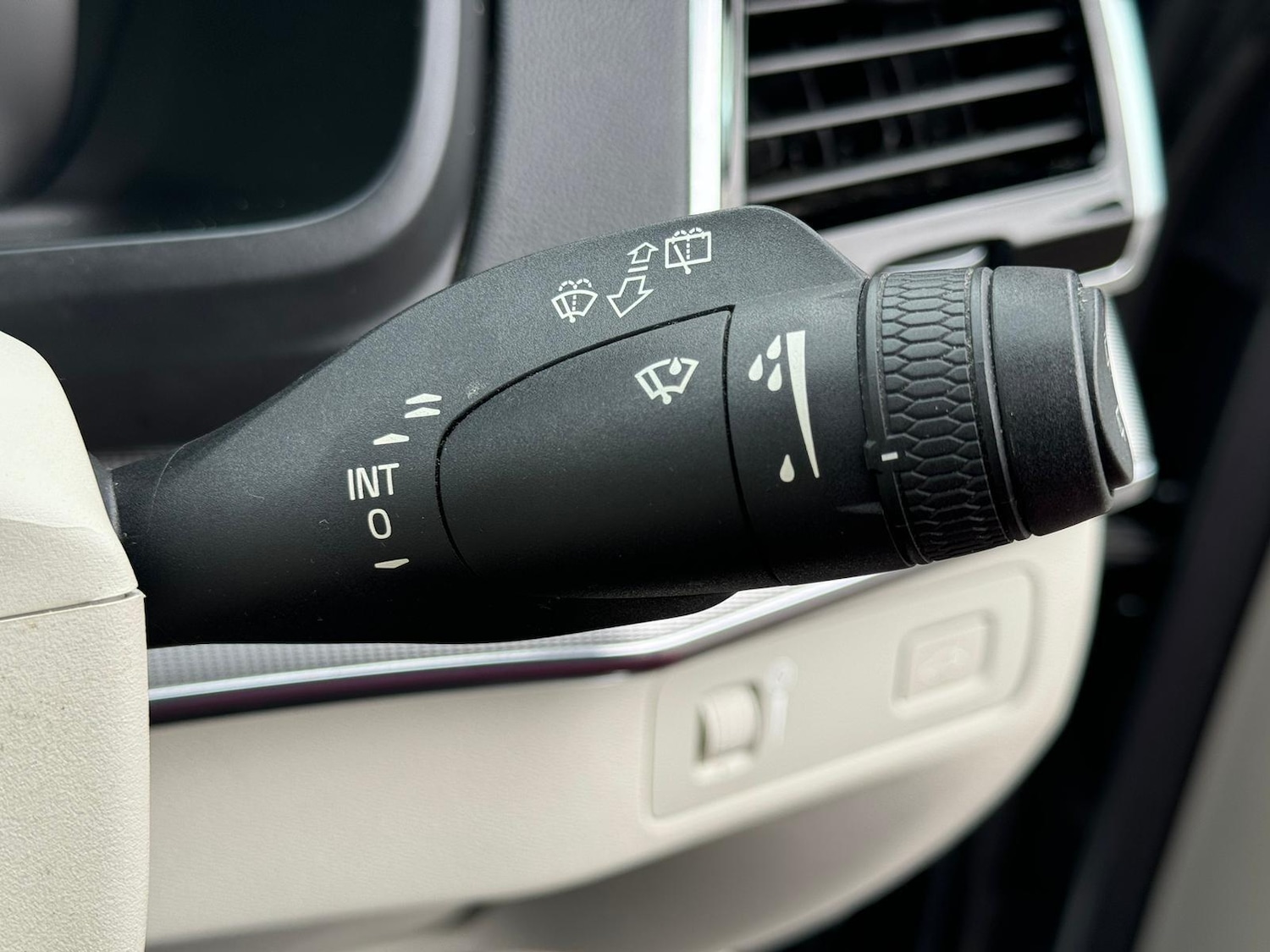 Used Volvo XC90 2016 for sale - 75977589: Photo 42