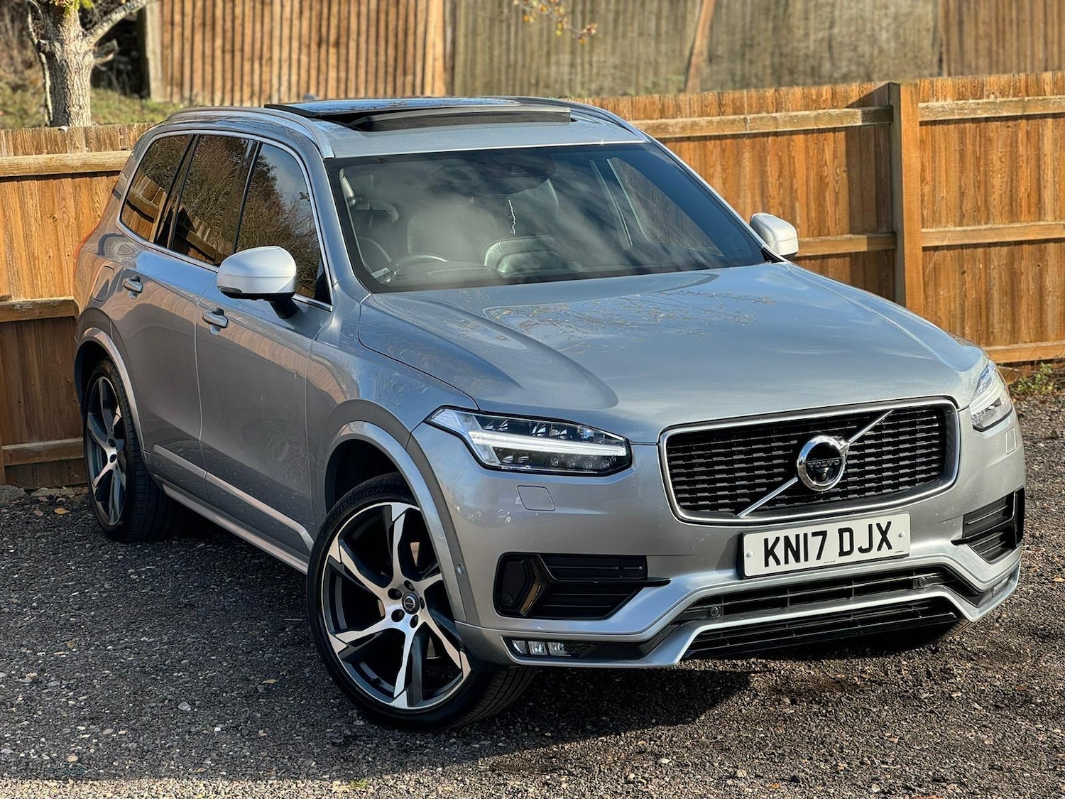 Used Volvo XC90 2017 for sale - 76607510: Photo 1