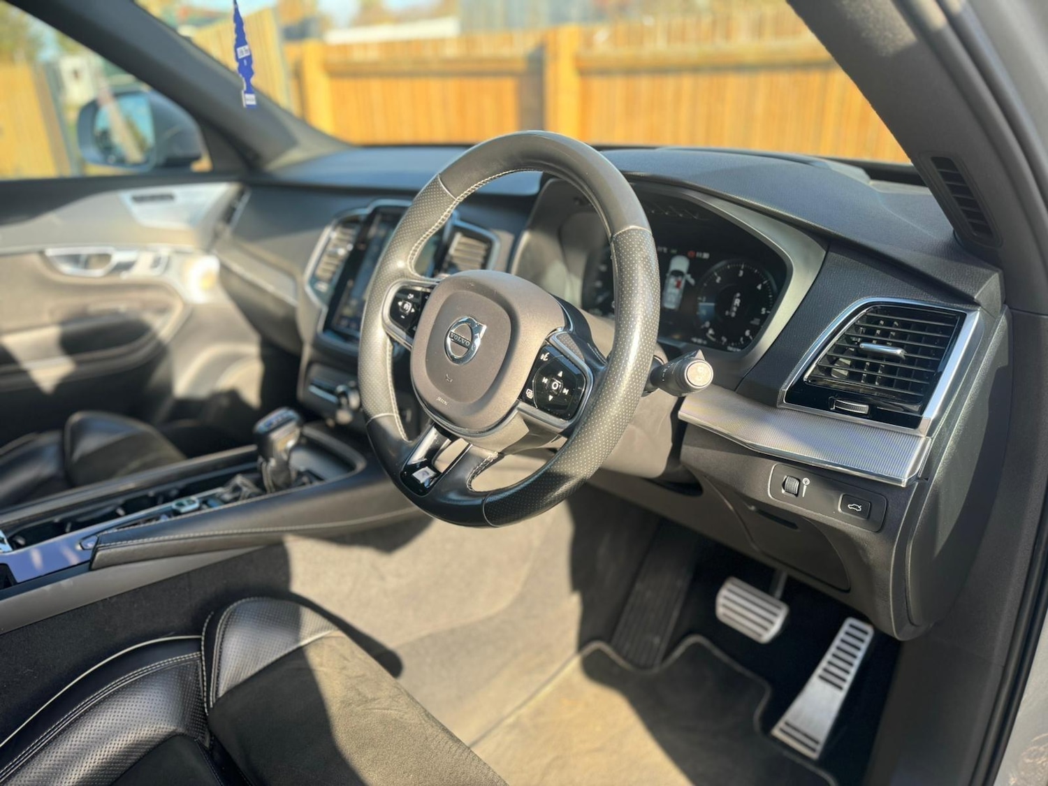 Used Volvo XC90 2017 for sale - 76607510: Photo 11