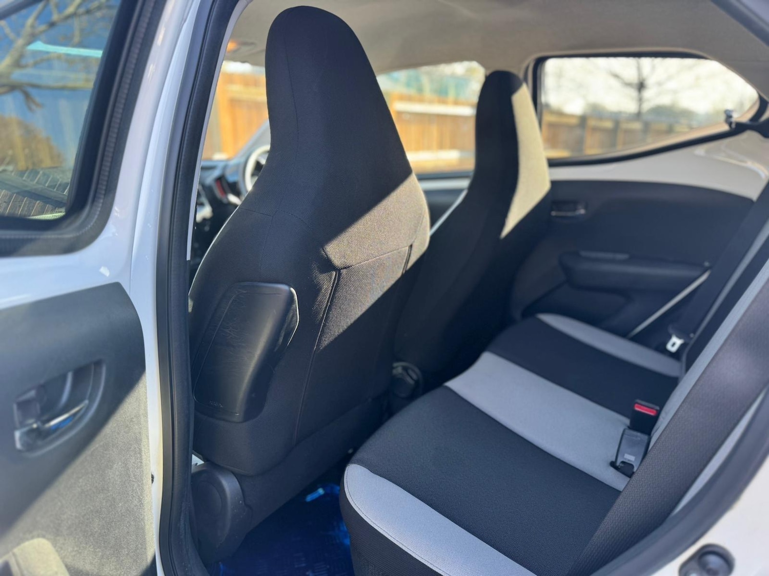 Used Toyota AYGO 2017 for sale - 76714205: Photo 20