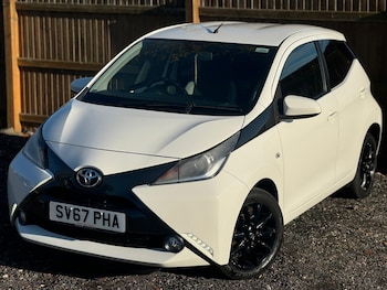 Used Toyota AYGO 2017 for sale - 76714205: Photo