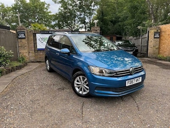Used Volkswagen Touran 2018 for sale - 79104443: Photo