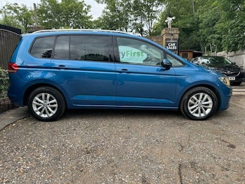 Used Volkswagen Touran 2018 for sale - 79104443: Photo