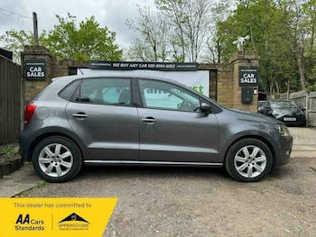 Used Volkswagen Polo 2013 for sale - 79104453: Photo