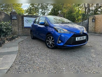 Used Toyota Yaris 2018 for sale - 79608370: Photo