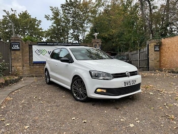 Used Volkswagen Polo 2015 for sale - 79563349: Photo