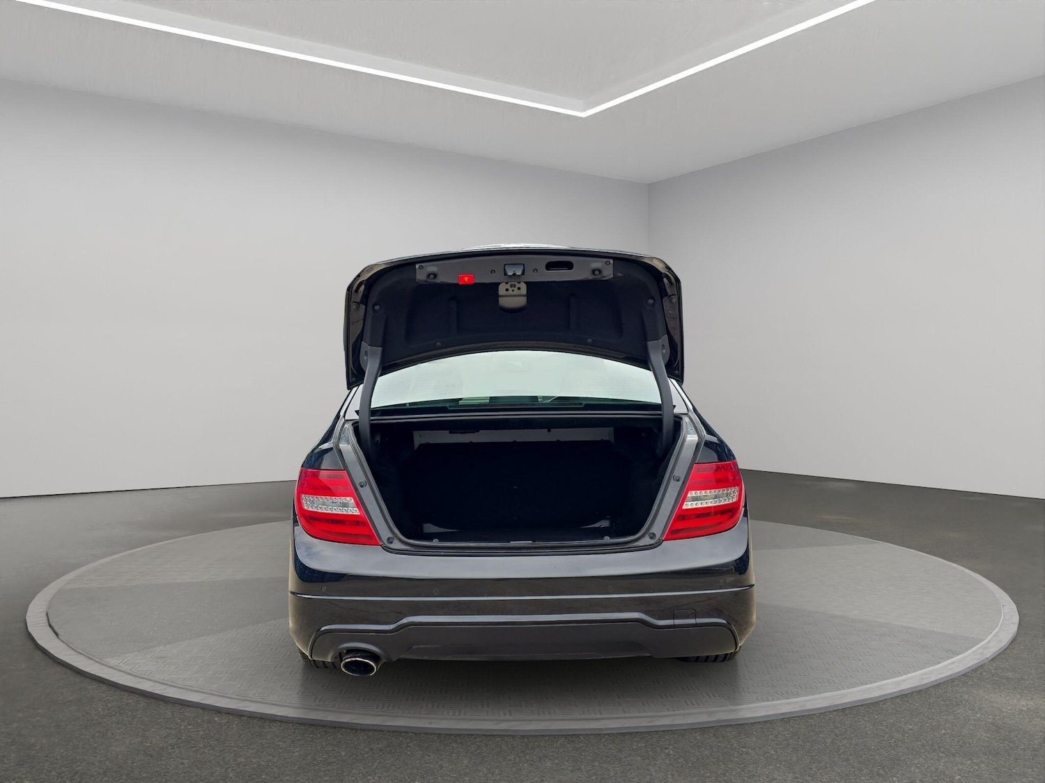 Used Mercedes-Benz C-Class 2012 for sale - 76020773: Photo 18