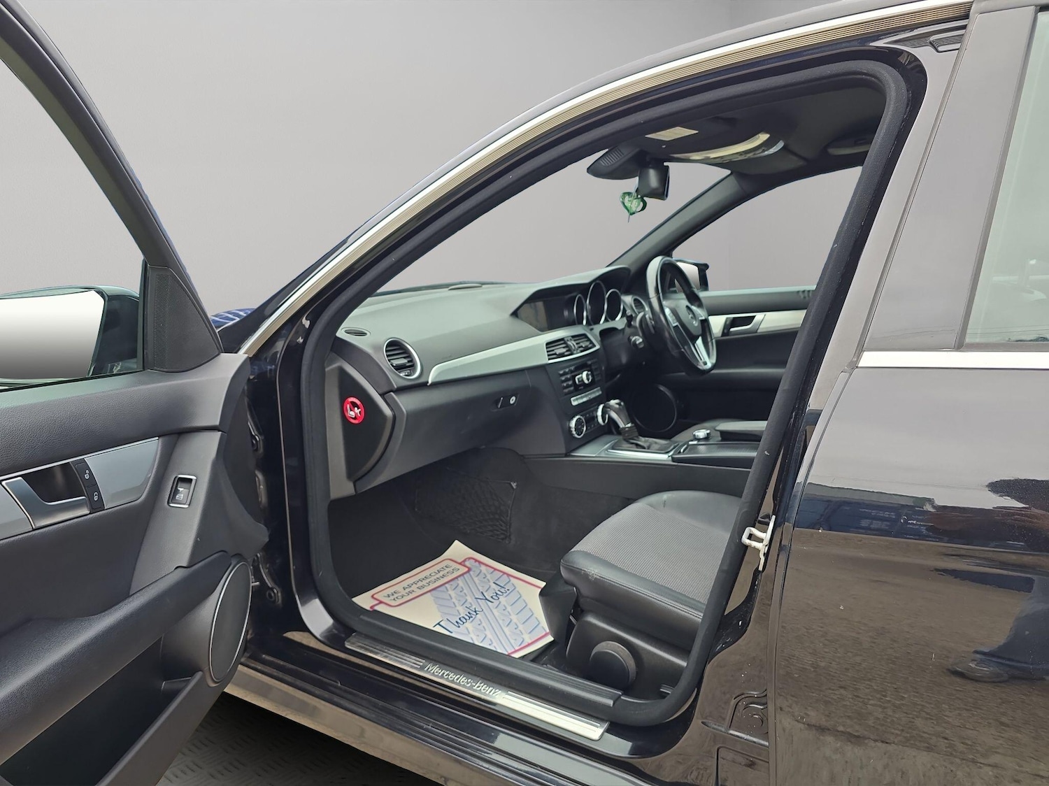 Used Mercedes-Benz C-Class 2012 for sale - 76020773: Photo 20