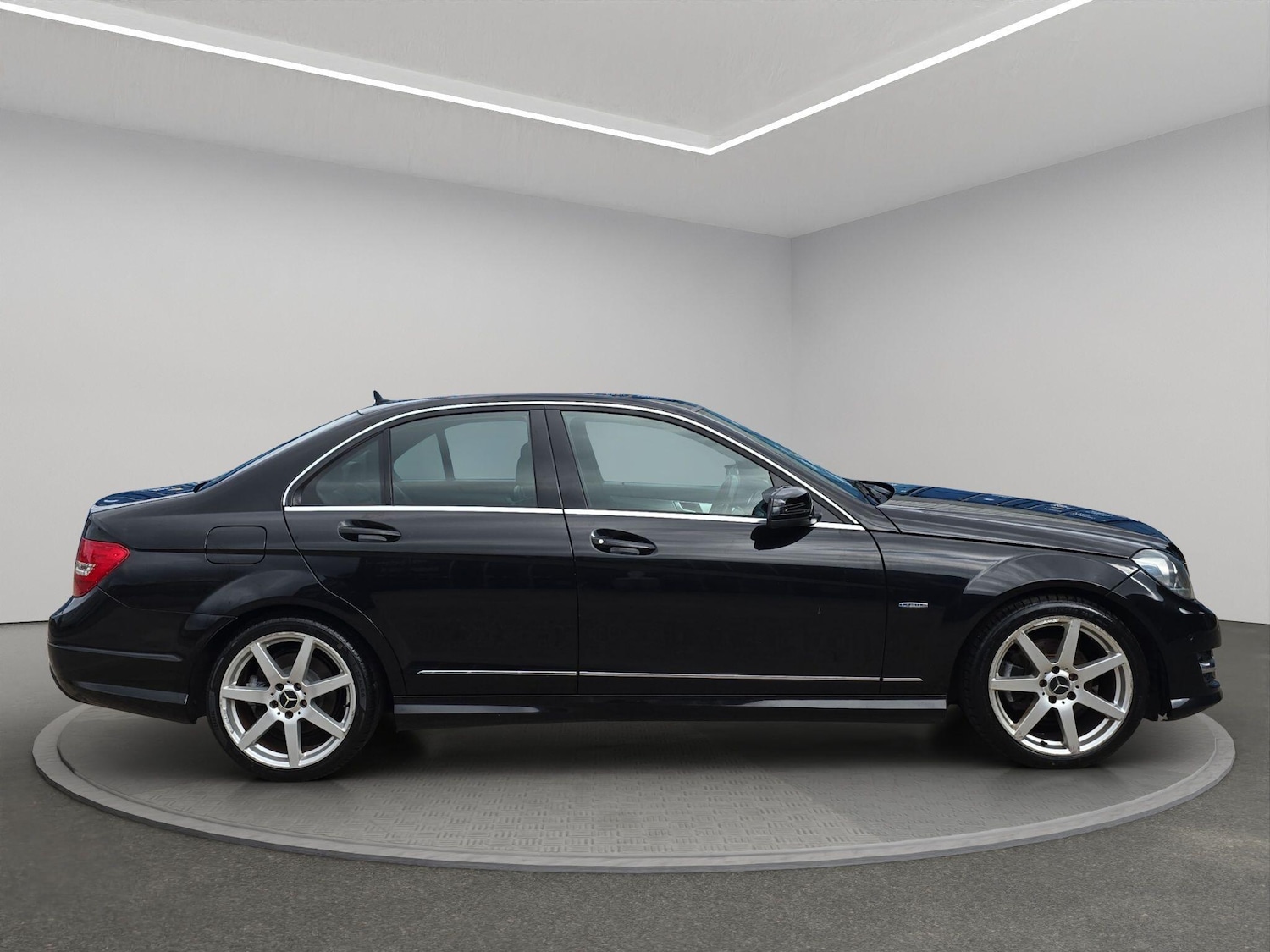 Used Mercedes-Benz C-Class 2012 for sale - 76020773: Photo 7