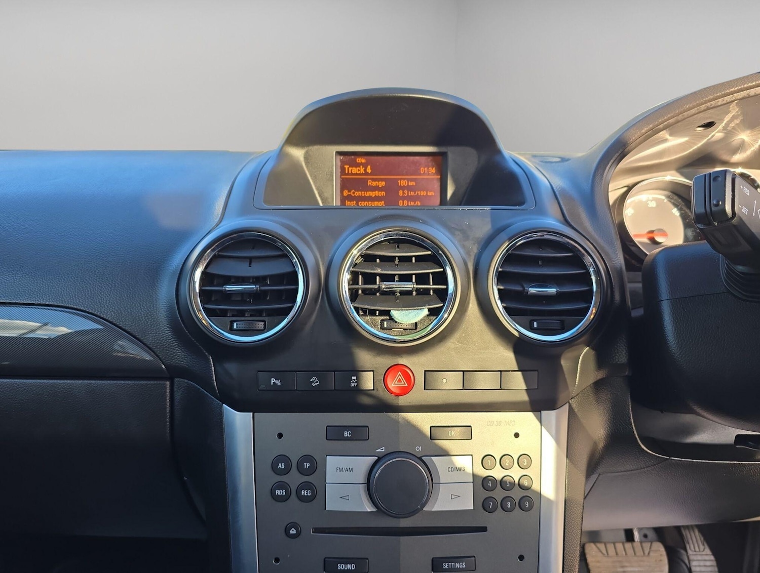 Used Vauxhall Antara 2012 for sale - 76095087: Photo 12