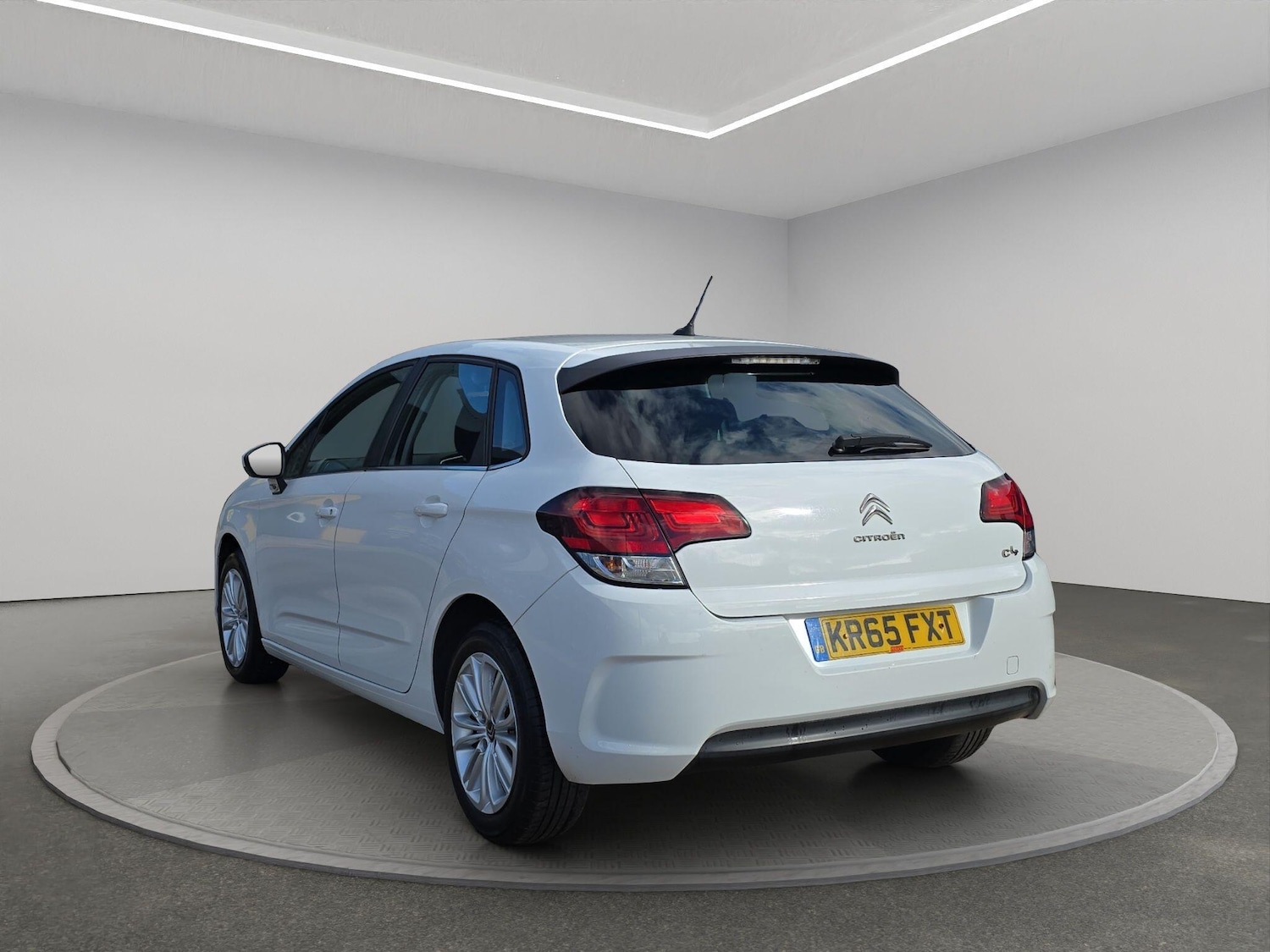 Used Citroen C4 2016 for sale - 76349203: Photo 4