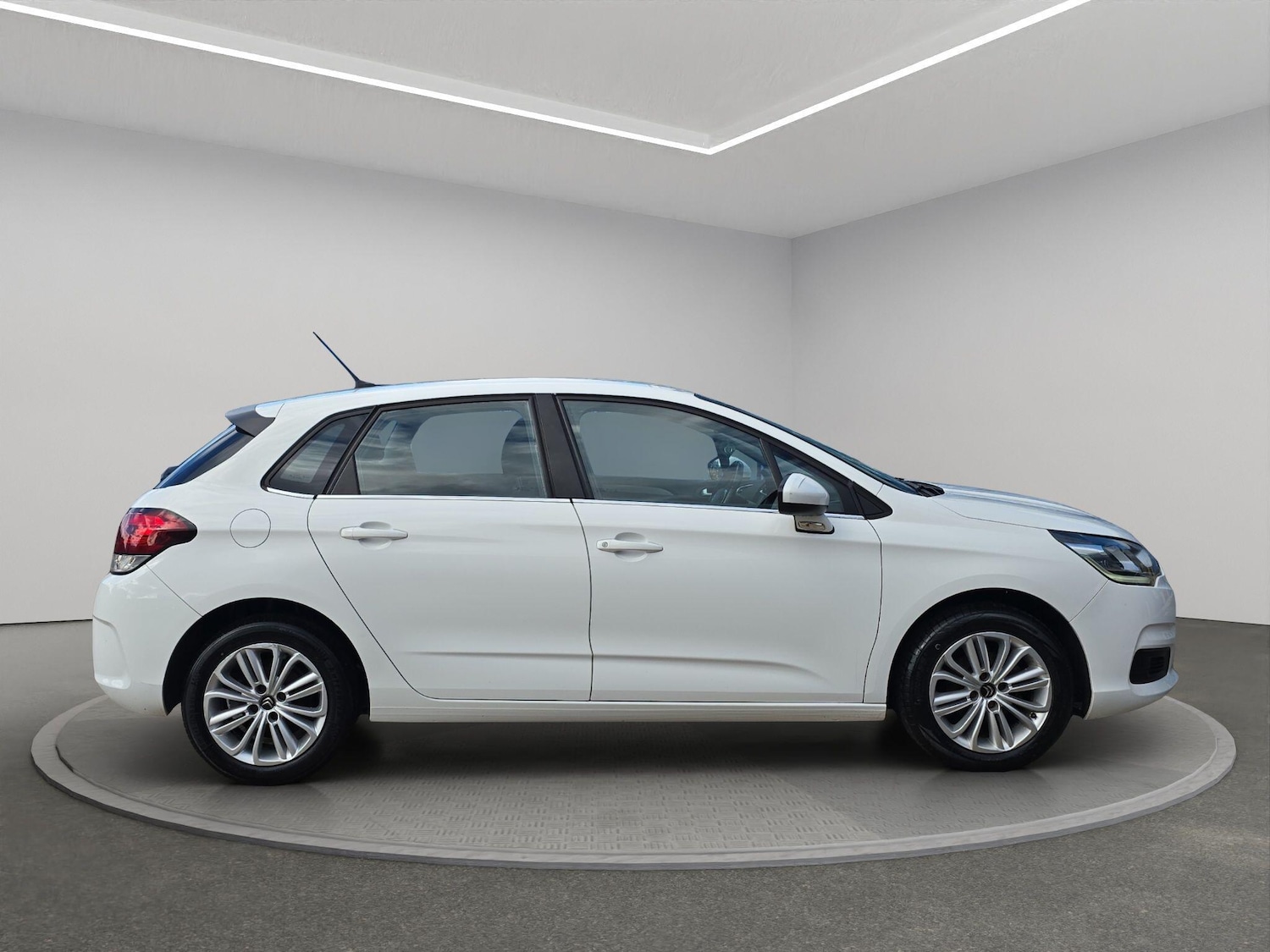Used Citroen C4 2016 for sale - 76349203: Photo 7