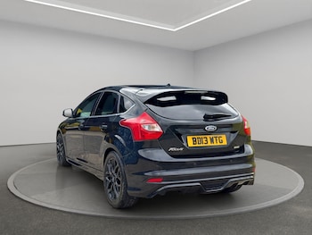 Used Ford Focus 2013 for sale - 75601592: Photo