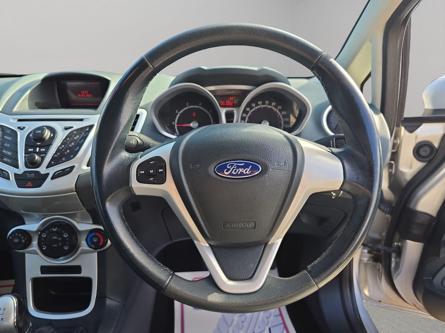 Used Ford Fiesta 2011 for sale - 76318026: Photo 20
