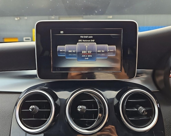 Used Mercedes-Benz C-Class 2015 for sale - 76215219: Photo 17