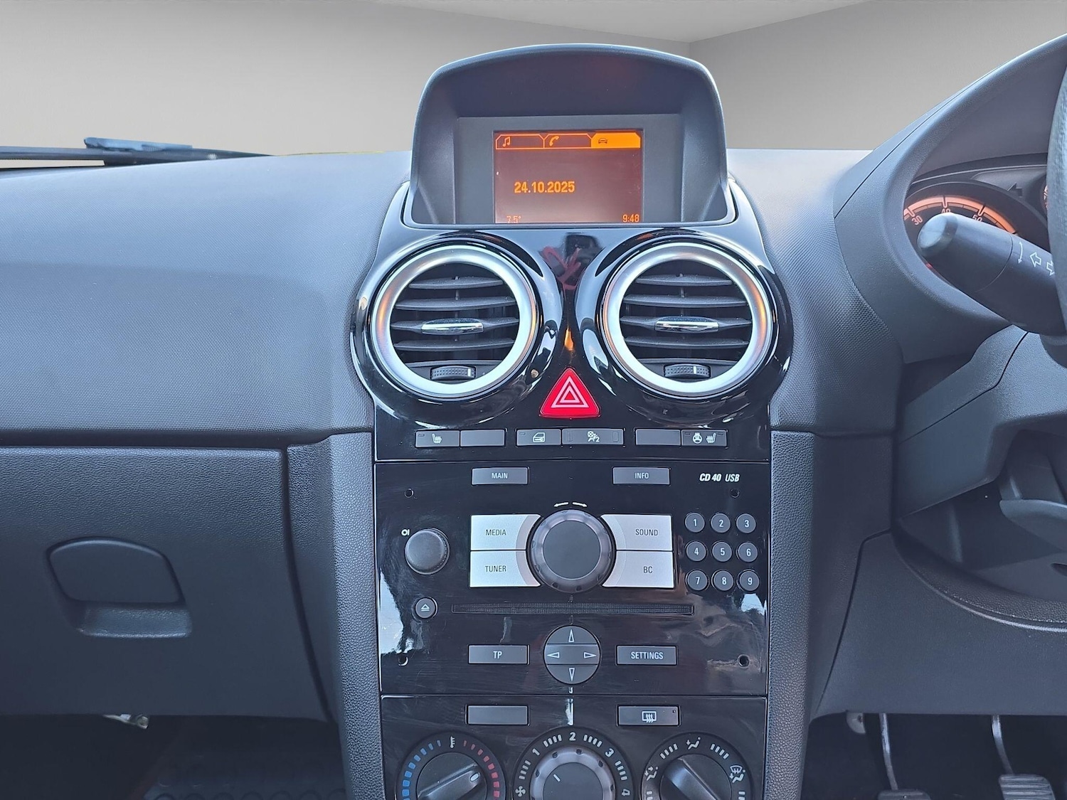 Used Vauxhall Corsa 2014 for sale - 76399019: Photo 10