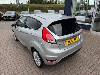 Used Ford Fiesta 2015 for sale - 78483812: Photo