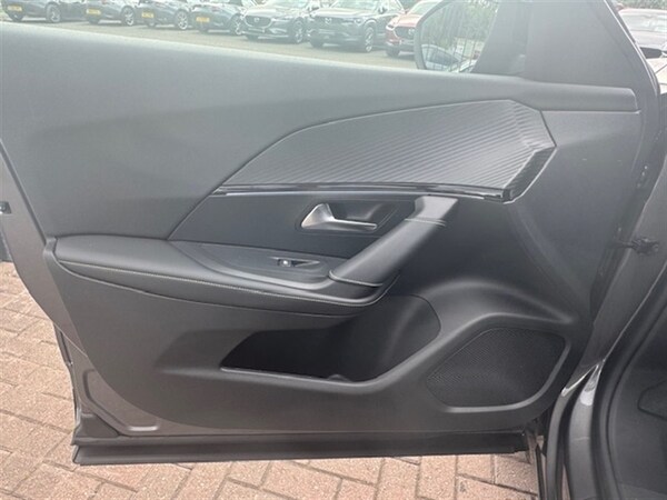 Used Peugeot 2008 2022 for sale - 75536063: Photo 31