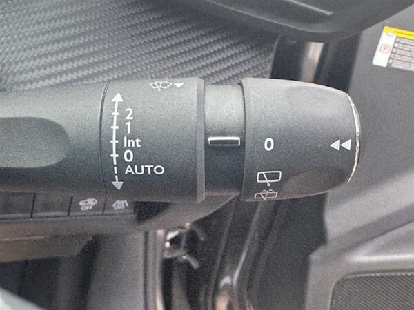 Used Peugeot 2008 2022 for sale - 75536063: Photo 42