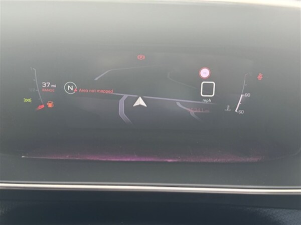 Used Peugeot 2008 2022 for sale - 75536063: Photo 44
