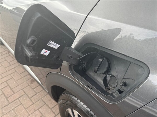 Used Peugeot 2008 2022 for sale - 75536063: Photo 7