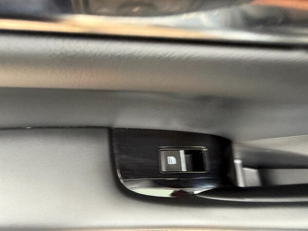 Used Mazda Mazda3 2024 for sale - 75561292: Photo 38