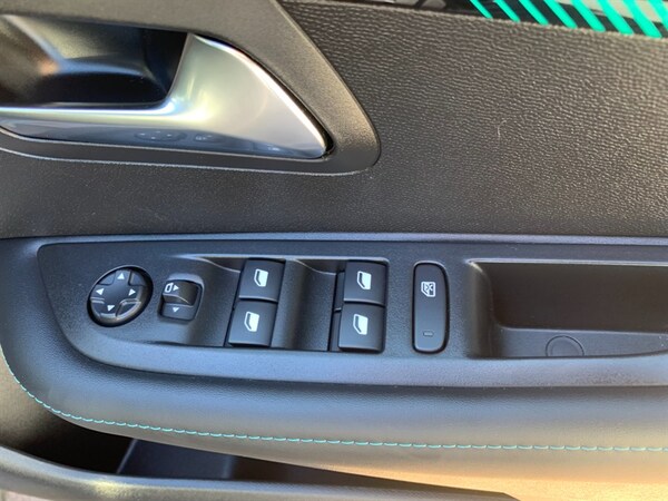 Used Peugeot 208 2023 for sale - 76119486: Photo 19